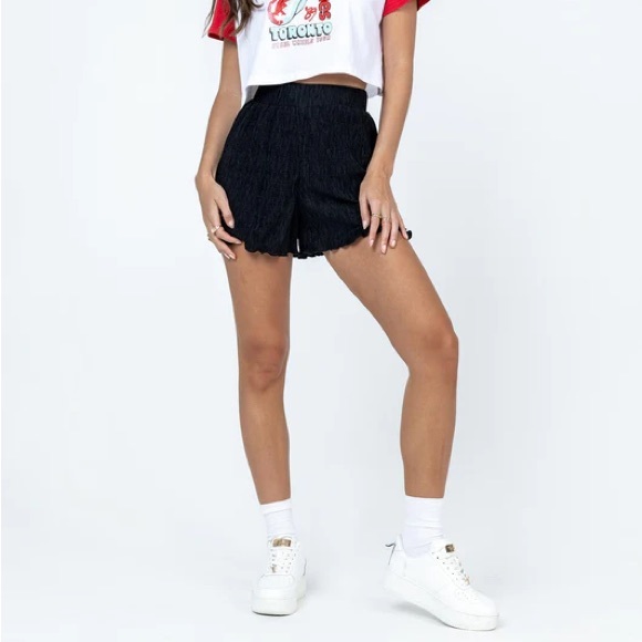 Silky Crinkled Shorts - Picture 4 of 4